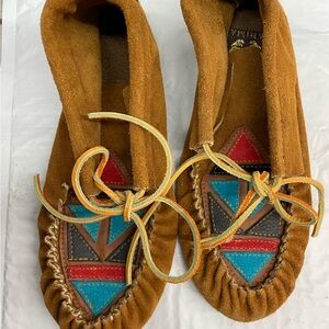 Maninal Women’s Tan Moccasins Size 8